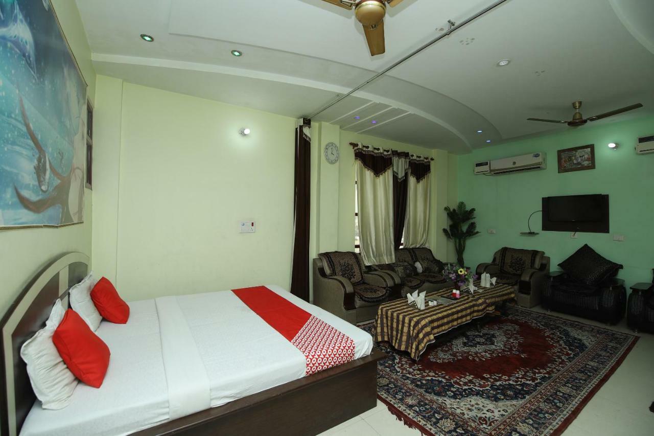 Hotel Deep Palace Jind Exteriér fotografie