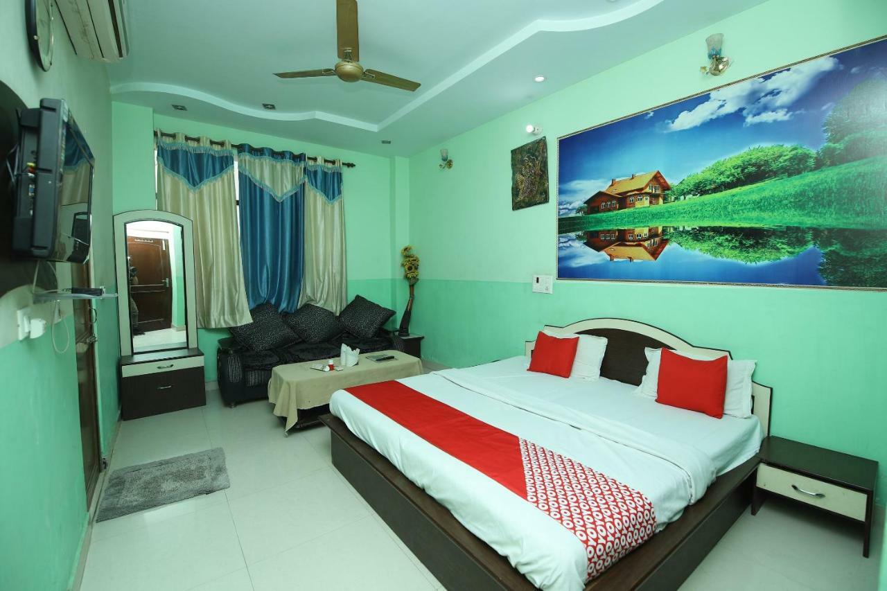 Hotel Deep Palace Jind Exteriér fotografie